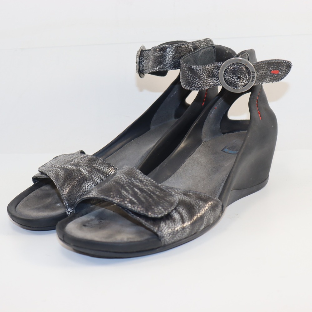 Wolky Jewel Wedge Sandals Women 41 Black Silver Metallic Leather Good Condition - Picture 2 of 6